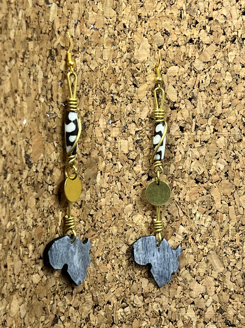Ajé Earrings (Kenya)